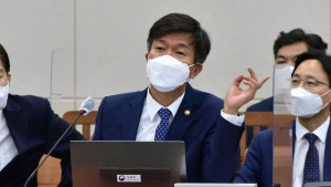 외국인 TRS 탈세 방임하는 기재부…국세청과 엇박자
