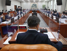 국회 운영위 국감… 인권위원장 ‘이재명 무료변론’ 쟁점