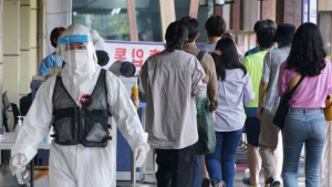 “하늘길 다시 막히나”…볕들던 면세업계도 오미크론에 ‘침울’