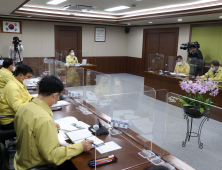 양승조 도지사,  논산시청 방문... '직원들 격려 - 흔들림 없는 시정 운영' 당부