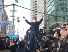 ‘해운대’ 찾은 이재명… “나는 유능한 대통령 후보”