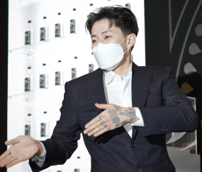 박재범 'CEO로 변신