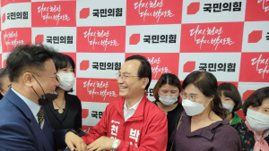 박상돈 국힘 천안시장 후보, 시민들과 ‘소통의 장’ 