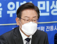 민주당, ‘성비위’ 악재에 지지율도 요동...이재명 효과 미미