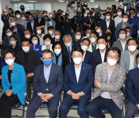 출구조사 결과에 심각해진 김동연 캠프