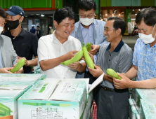 화천군, 농산물 세일즈 박차… 위기극복 행정력 총력