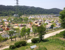 완주 무궁화 축제장에 전국 카라반 캠핑족 총출동 