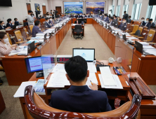 막바지 국정감사 돌입, 10개 상임위 가동...과방위, ‘카카오 먹통’ 질타 관측 [2022 국감]