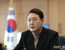 尹, ‘야당탄압·주사파’ 질문에 “그럴 시간 없다”