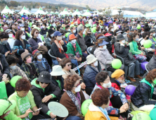 주말 인산인해 이룬 양구 시래기·사과축제