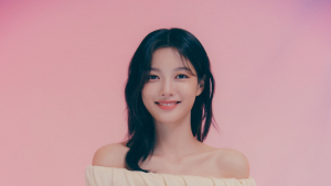 20세기에서 온, ‘20세기 소녀’ 김유정