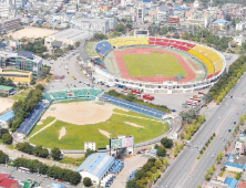 전주종합경기장 개발 ‘허송세월’⋅⋅⋅대구 롯데복합쇼핑몰 ‘일사천리’ 극명한 대조 