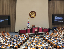 간호법·의사면허취소법, 국회 본회의 부의 통과