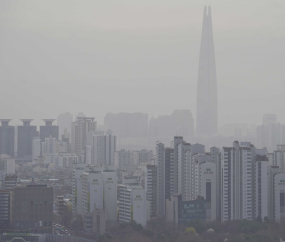 중국발 '황사 습격' 뿌옇게 변한 서울도심