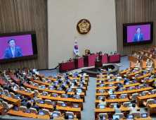 텅텅 빈 전원위, 관심 ‘뚝’? …“국회 무능력해보일 것”