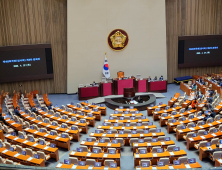 [속보] 국민의힘, 쌍특검법 찬반토론 후 퇴장…표결 불참