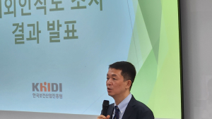 “제약·의료기기는 삼성, 화장품은 LG”…해외서도 브랜드 파워 통했다