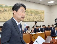 국회 교육위 달군 ‘킬러문항’…野 “尹 지시한 것 맞냐” vs “구두로 분명히 지시”