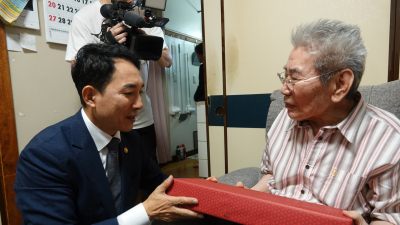 오성규 애국지사 내일 환국에 與 “보훈 정책으로 보답할 것”