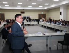 홍남표 창원특례시장, 마산포럼서 시정발전방향 공유 [창원소식]