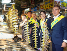 전북도의회, 추석맞이 전통시장 장보기 캠페인