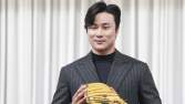 '한국인 최초' MLB 골드글러브 수상한 김하성