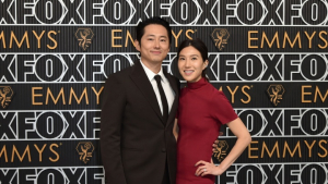 스티븐 연, 美 에미상 남우주연상 수상