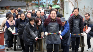 전주시민대상 수상자들, 사랑의 연탄나눔 봉사 