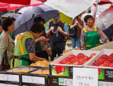 소상공인·전통시장 체감경기 2년 만에 최저…“소비 감소 원인”