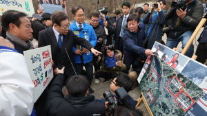 서울-양평고속도로 현장 찾은 이재명