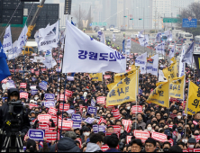 의대 갈등 장기화…의대생 집단 유급 가능성도