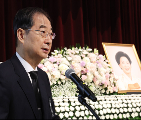 ‘김영삼의 영원한 정치적 동반자’ 손명순 여사 영결식 엄수