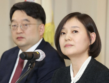 송영숙 한미회장, 장녀 임주현 후계자 지목…장차남 “사적감정 경영”