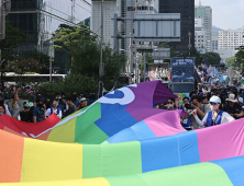 서울광장 ‘퀴어축제’ 올해도 무산…서울시, 책읽기 문화행사 결정