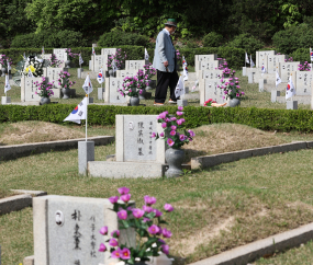 제64주년 4·19혁명 기념식,  4·19민주묘지서 거행