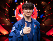 저력의 T1, BLG전 ‘5꽉으로’ [MSI]