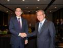 이재용 회장, 리창 中 총리 만났다…“中투자·협력 확대 환영”