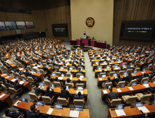 ‘두 동강’ 난 국회…오늘 본회의 무산