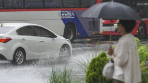7일 대부분 흐리고 곳곳 비…충청·남부 폭우 