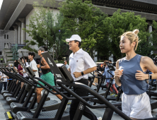 건강관리하고 포인트 쌓고…서울형 헬스케어 ‘손목닥터’ [여기 정책이슈]