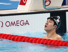 황선우, 0.04초 차이로 준결승 9위…자유형 200m 결승행 좌절