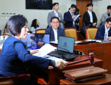 탈북민단체, ‘전체주의’ 발언한 최민희에 “사퇴하라”