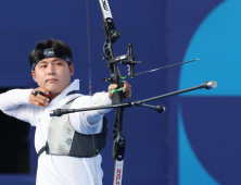 첫 올림픽서 값진 성과…이우석, 독일 6-0 완파하고 동메달