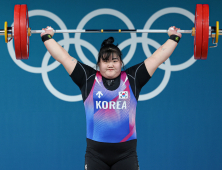 장미란 이후 12년만 일냈다…박혜정, 女역도 최중량급 은메달 쾌거