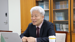 “생산성 손상 없는 ‘돌봄친화적’ 기업 문화 조성해야” [저출생, 기업의 시간③]