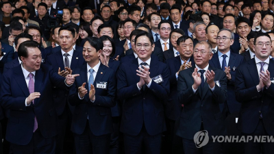 윤 대통령 체코 경제사절단에 삼성·SK·LG 총수 동행