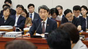 명문대 진학 포상금 1.6억...입시학원으로 전락한 고등학교 [2024 국감]