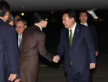 尹, 동남아 순방 마치고 귀국…‘윤한 독대’ 기대