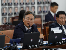 인천·김포공항 특수 차량 3440여대 ‘셀프 검사’…“전문기관서 받아야” [2024 국감]