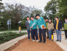 고성군, 도내 최초 임도사업과 연계한 황토맨발걷기길 조성